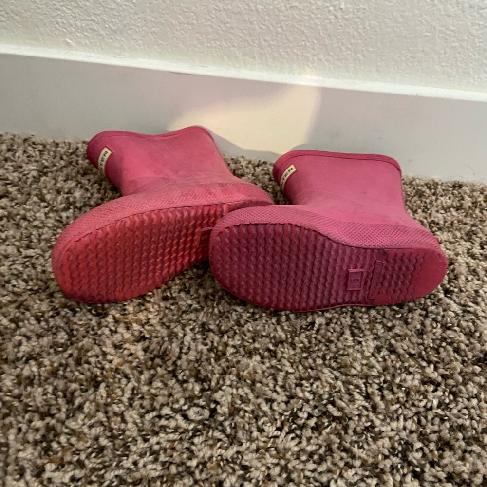 Hunter pink boots